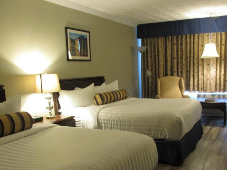 The Fredericton Inn Exterior foto